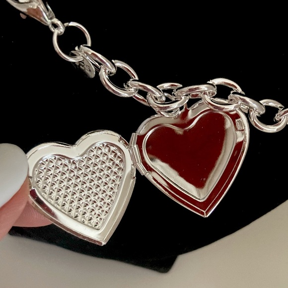 Silver Chunky Heart Pendant Necklace - Picture 3 of 3